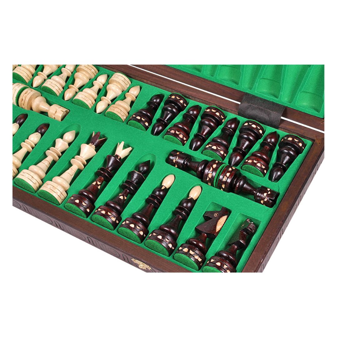 Insatsbakke till hopfällbart schackspel, där schackpjäserna kan förvaras säkert