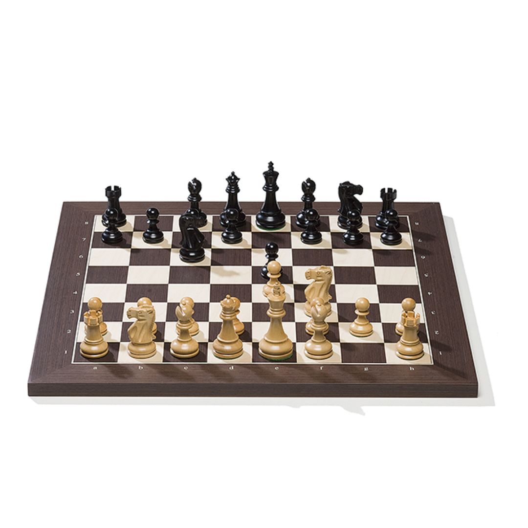 DGT USB elektroniskt schackbräde i wenge med kungliga schackpjäser för att spela online på chess.com eller mot schackdatorn fritz