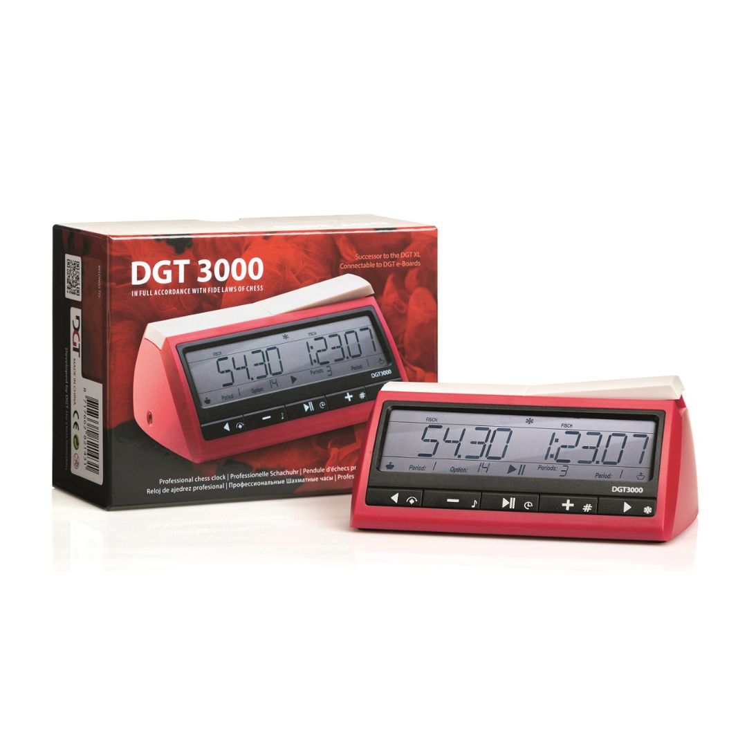 Presentbox med schackklocka som kan anslutas till elektroniska schackbräden och visa sina partier från en turnering eller undervisa