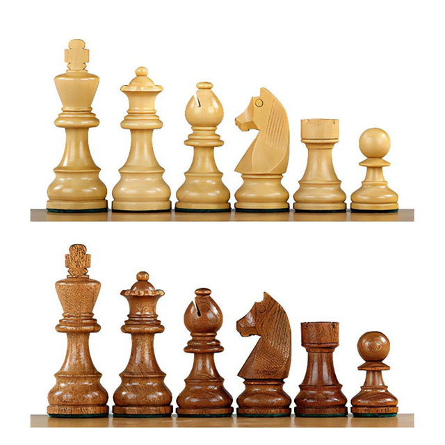 Vackra bruna lyxiga pjäser i klassisk stounton-design för många timmars användning vid schackbrädet i hög kvalitet.