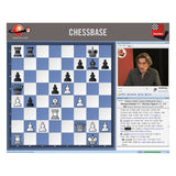 Skärmdump av ett schackbräde med vita och blå rutor tillsammans med Chessbase-logotypen längst upp på skärmen och schacknotation i högra hörnet av skärmen.