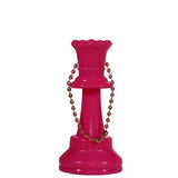 Schackpjäsen drottning i rosa färg som nyckelring säljs av schackshoppen.se