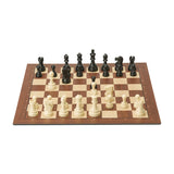 DGT Smart board med notation och matchande elektroniska schackpjäser i Plastmodell från Digital Game Technology