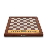 Schackdator Millennium the king performance utan pjäser på men med snygga detaljer och logotyp på utsidan