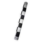 Rullbart schackbräde i svart och vitt med Dansk Skoleskaks logotyp