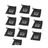 10 schackpåsar i kraftig bomull med den danska Skokeskak-logotypen tryckt på och ett smart lås för att hålla påsen stängd