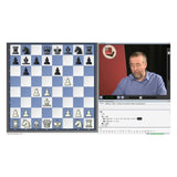 Nigel Davies visar schacköppningen Owens försvar säljs på DVD i schackshoppen – en del av dansk skolschack