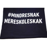 Zooma in på #mindresnakmereskoleskak, som är en slogan från dansk skolschack.